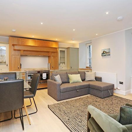 Ferienwohnung Joivy Modern And Airy Flat On The Historic Royal Mile EDI Exterior foto