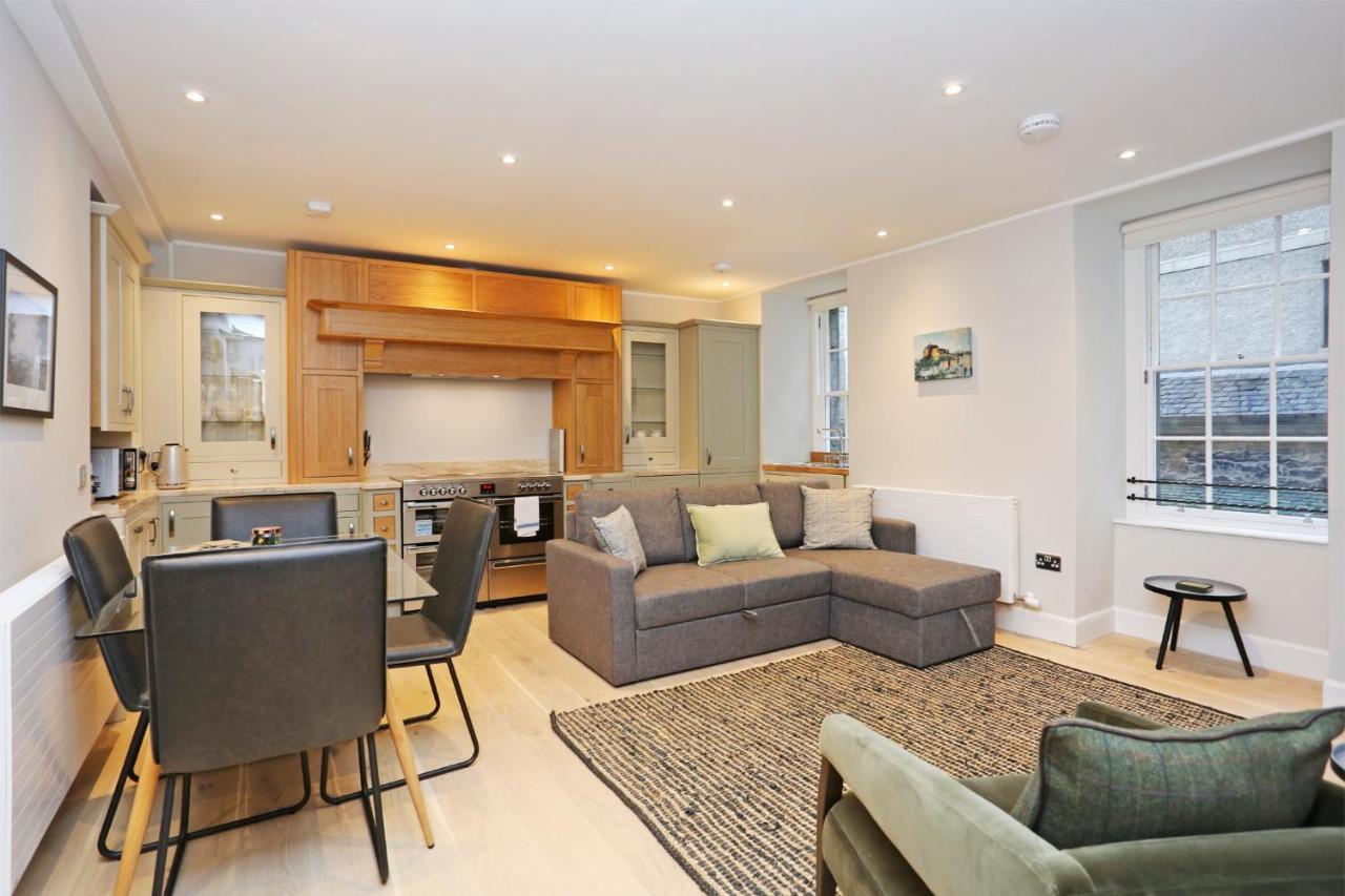 Ferienwohnung Joivy Modern And Airy Flat On The Historic Royal Mile EDI Exterior foto