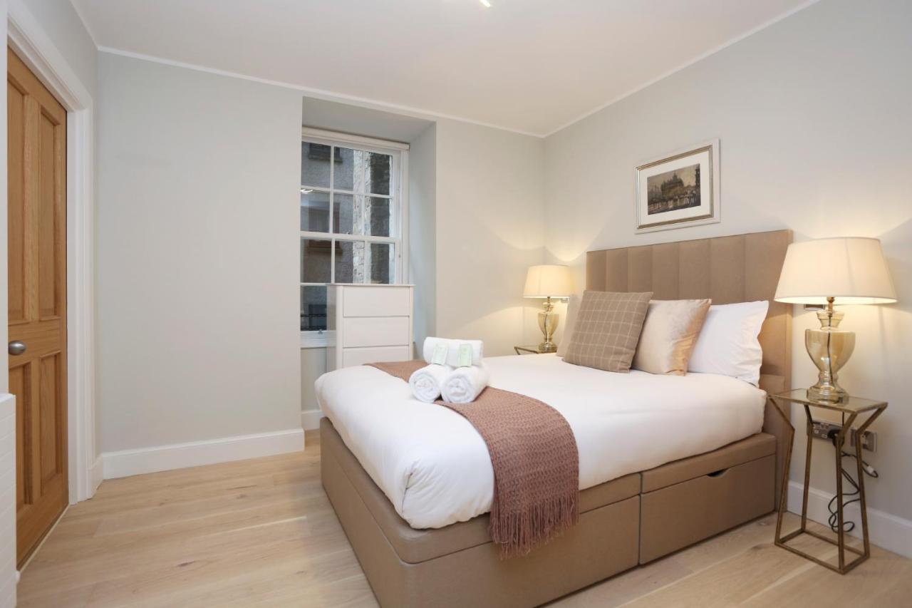 Ferienwohnung Joivy Modern And Airy Flat On The Historic Royal Mile EDI Exterior foto