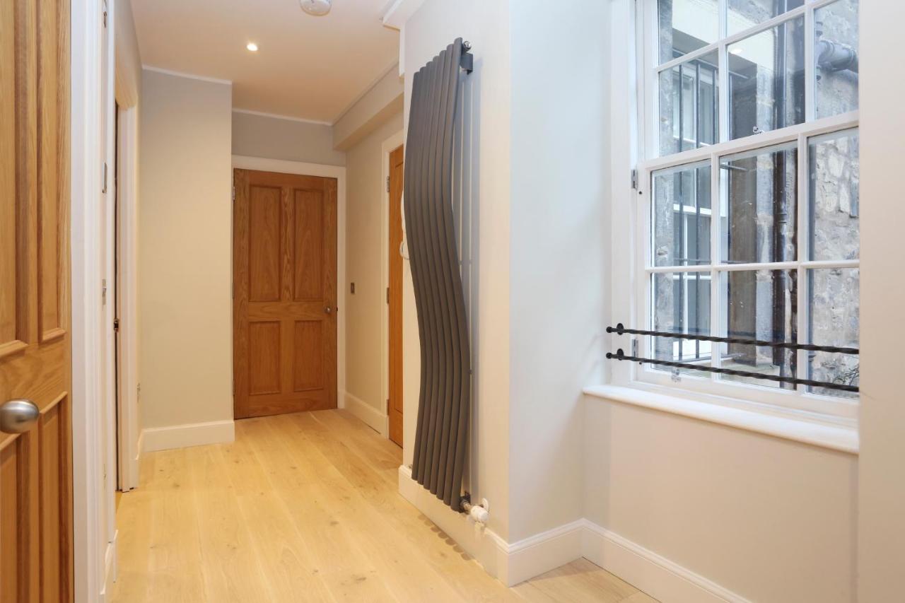 Ferienwohnung Joivy Modern And Airy Flat On The Historic Royal Mile EDI Exterior foto