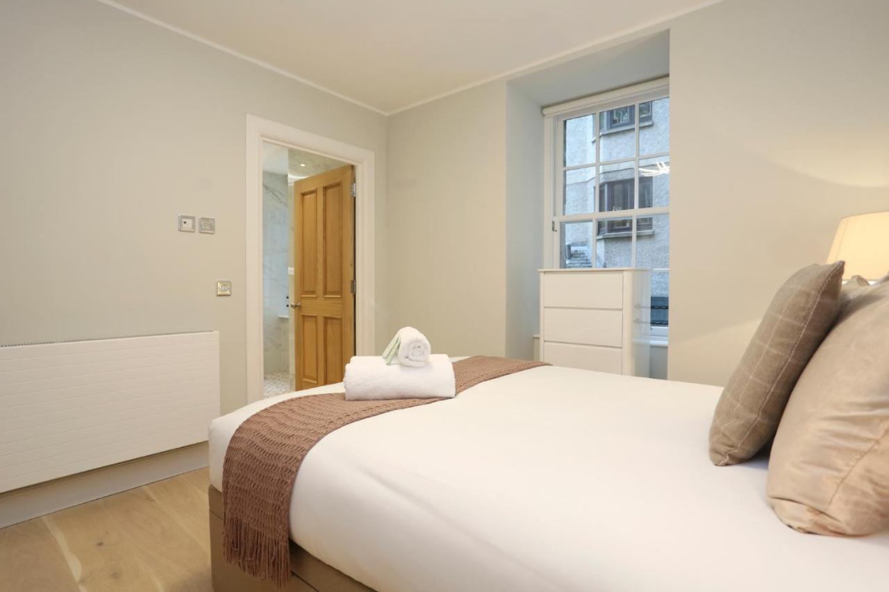 Ferienwohnung Joivy Modern And Airy Flat On The Historic Royal Mile EDI Exterior foto