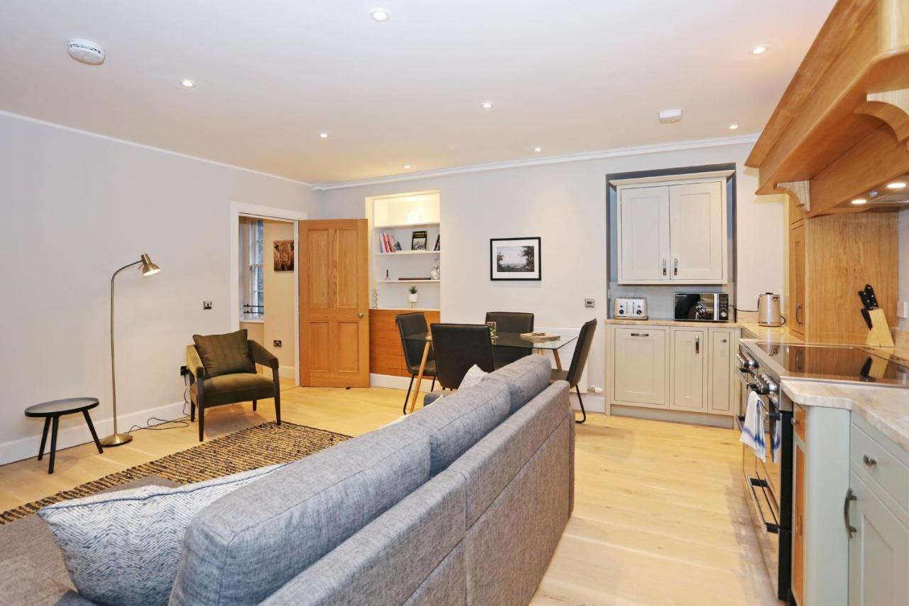 Ferienwohnung Joivy Modern And Airy Flat On The Historic Royal Mile EDI Exterior foto