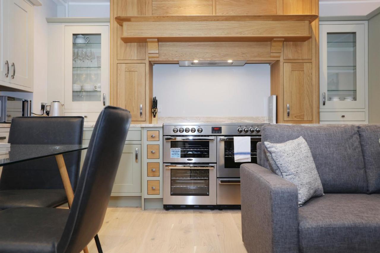 Ferienwohnung Joivy Modern And Airy Flat On The Historic Royal Mile EDI Exterior foto